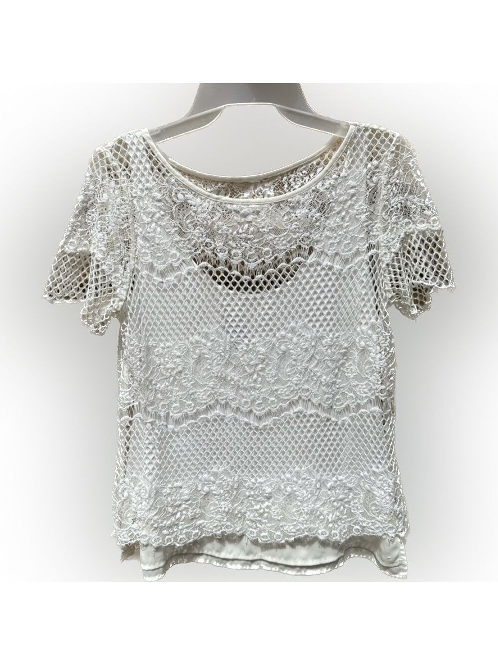 White House Black Market  Gorgeous XS Tank & Lace Crochet short sleeve top